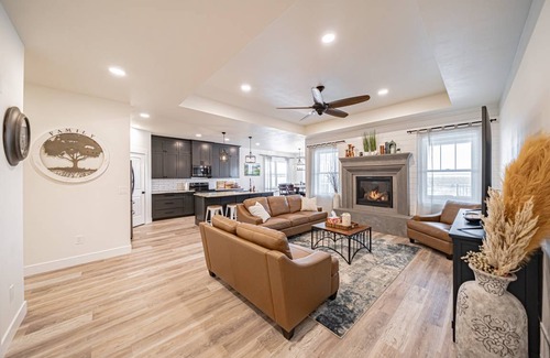 Ashton House | 231 m² House ∙ 4 bedrooms ∙ 14 guests