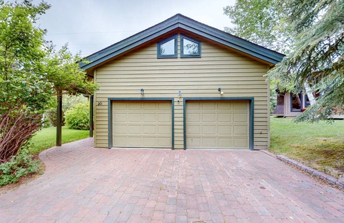 Twin Creeks House | 232 m² House ∙ 4 bedrooms ∙ 10 guests