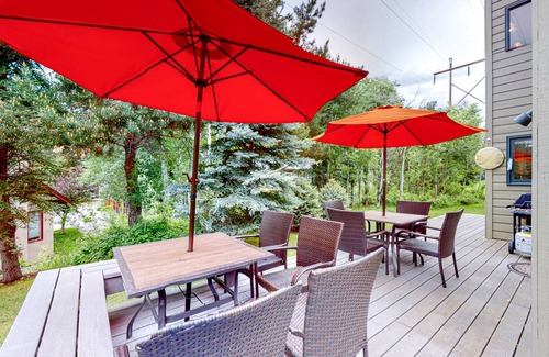 Twin Creeks House | 232 m² House ∙ 4 bedrooms ∙ 10 guests