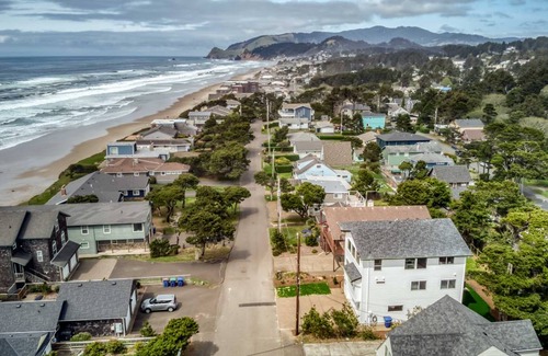 Lincoln City House | 232 m² House ∙ 4 bedrooms ∙ 11 guests