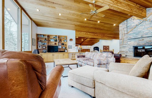Teton Village House | 242 m² House ∙ 3 bedrooms ∙ 8 guests