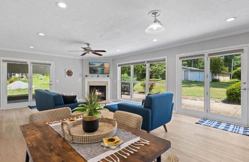 Jeffersonville - Clarksville House | 246 m² House ∙ 5 bedrooms ∙ 10 guests