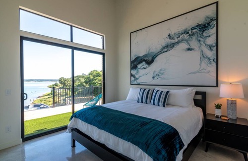 Canyon Lake House | 248 m² House ∙ 4 bedrooms ∙ 11 guests