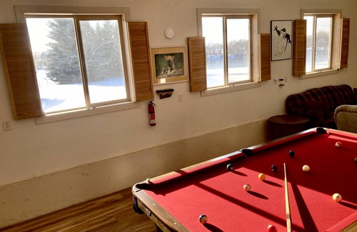 St. Anthony Cabin | 252 m² Cabin ∙ 4 bedrooms ∙ 10 guests