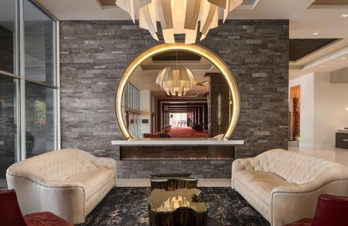 Riverside Hotel | 252 m² Hotel ∙ 127 guests
