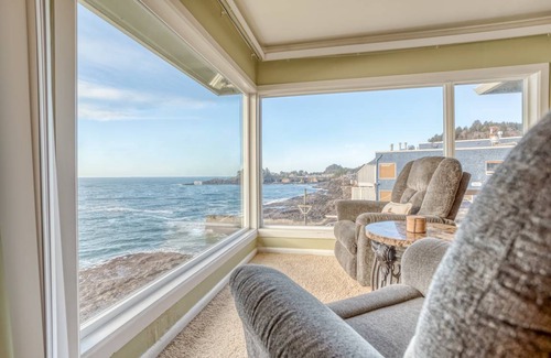 Depoe Bay House | 256 m² House ∙ 2 bedrooms ∙ 6 guests