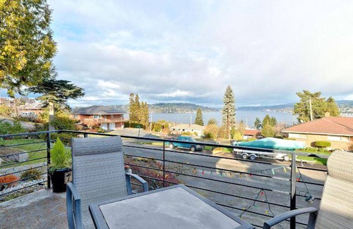 Bryn Mawr-Skyway House | 267 m² House ∙ 5 bedrooms ∙ 16 guests