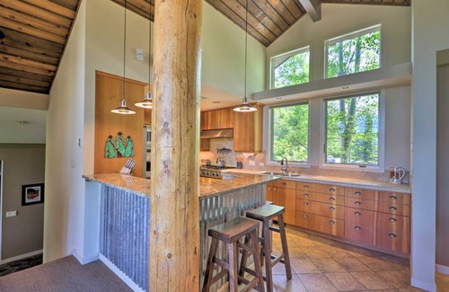 West Glacier House | 271 m² House ∙ 4 bedrooms ∙ 8 guests