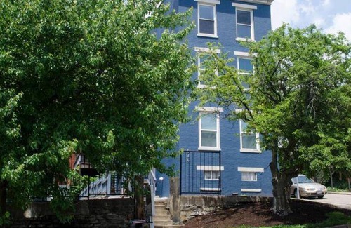 Mount Auburn Apartment | 275 m² Apartment ∙ 5 bedrooms ∙ 16 guests