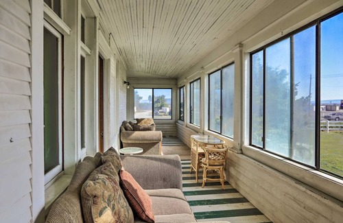 Lovell House | 278 m² House ∙ 6 bedrooms ∙ 17 guests