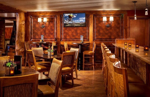 Teton Village Cabin | 279 m² Lodge ∙ 2 bedrooms ∙ 127 guests