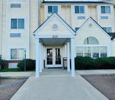 Robinsonville - Tunica Hotel | 28 m² Hotel ∙ 7 guests