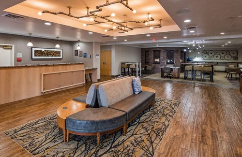 Grant Creek Hotel | 288 m² Hotel ∙ 127 guests