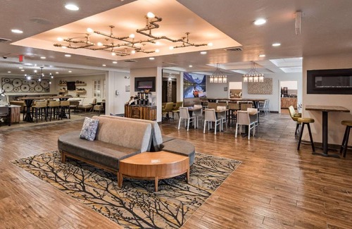 Grant Creek Hotel | 288 m² Hotel ∙ 127 guests