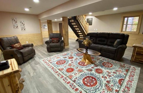 South Bloomingville House | 297 m² House ∙ 3 bedrooms ∙ 12 guests