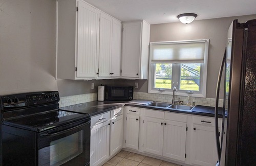 Riverdale House | 3-bedroom house in charming Riverdale with WiFi, AC. Book now