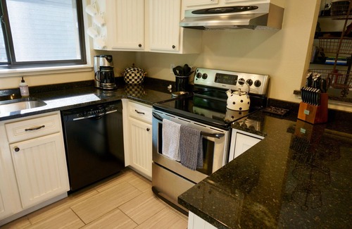 Elkhorn Village Condo | 3 BR/BA End Unit, Lg Decks, Views