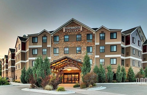Grant Creek Hotel | 3-Star Hotel ∙ Staybridge Suites Missoula, an IHG Hotel