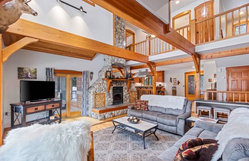 Clark Fork House | 304 m² House ∙ 7 bedrooms ∙ 12 guests