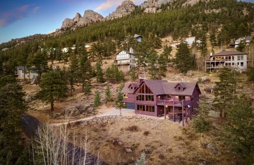 Windcliff Estates House | 323 m² House ∙ 3 bedrooms ∙ 8 guests