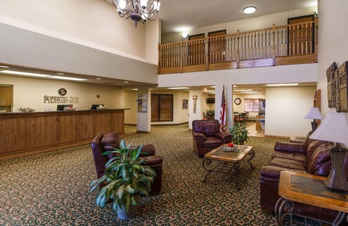 Creston Hotel | 325 m² Hotel ∙ 5 guests
