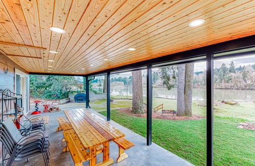 Oak Grove House | 327 m² House ∙ 3 bedrooms ∙ 6 guests