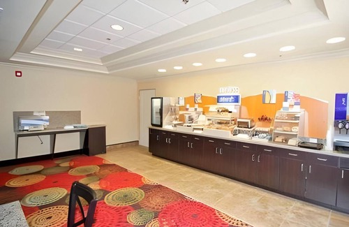 Grant Creek Hotel | 35 m² Hotel ∙ 2 bedrooms ∙ 127 guests