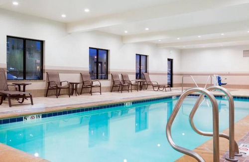 Grant Creek Hotel | 35 m² Hotel ∙ 2 bedrooms ∙ 127 guests