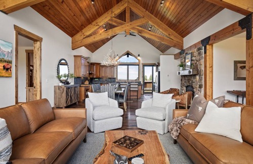 Clawson House | 368 m² House ∙ 4 bedrooms ∙ 12 guests