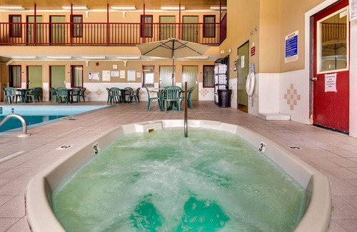 Devils Lake Hotel | 37 m² Hotel ∙ 127 guests