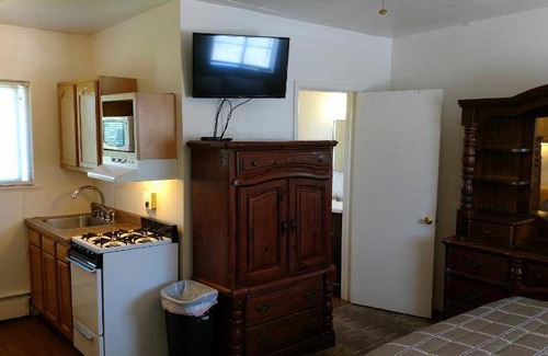 Bath Hotel | 37 m² Motel ∙ 3 guests