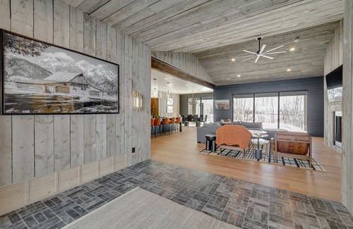 Star Valley Ranch House | 371 m² House ∙ 4 bedrooms ∙ 14 guests
