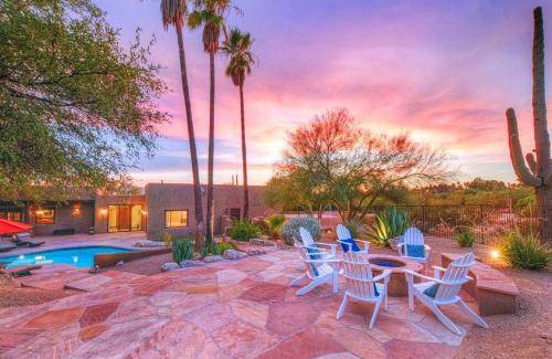 Casas Adobes House | 372 m² House ∙ 5 bedrooms ∙ 8 guests