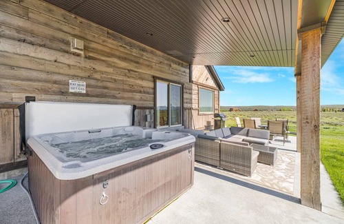 Island Park House | 372 m² House ∙ 7 bedrooms ∙ 15 guests