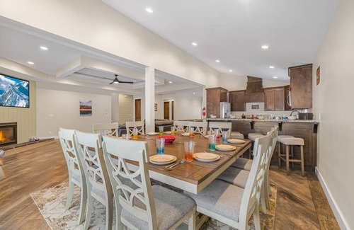 Island Park House | 372 m² House ∙ 7 bedrooms ∙ 15 guests