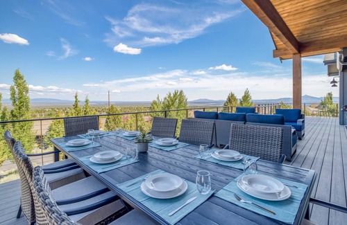 Redmond House | 390 m² House ∙ 4 bedrooms ∙ 12 guests