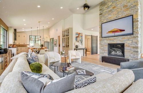 Warm Springs House | 390 m² House ∙ 5 bedrooms ∙ 10 guests