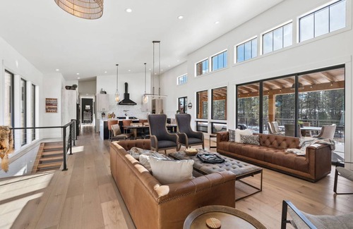 Kalispell House | 395 m² House ∙ 6 bedrooms ∙ 16 guests