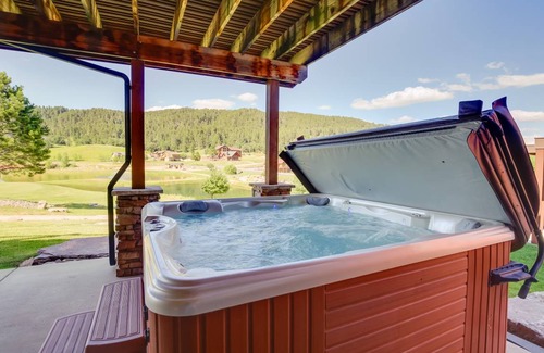 Sturgis House | 399 m² House ∙ 5 bedrooms ∙ 16 guests