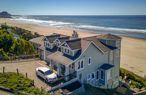 Lincoln Beach House | 402 m² House ∙ 4 bedrooms ∙ 12 guests