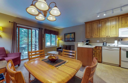 Four O'Clock Condo | 42 m² Condo ∙ 1 bedroom ∙ 4 guests