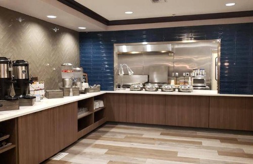 Riverside Hotel | 42 m² Hotel ∙ 127 guests