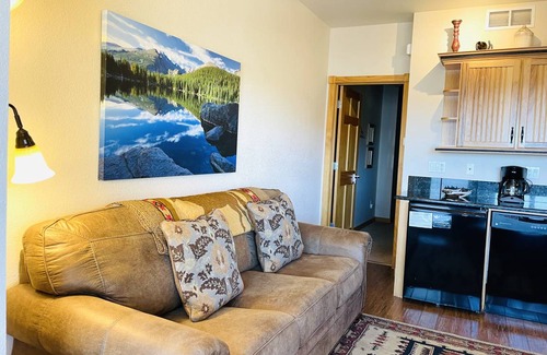 Estes Park Condo | 43 m² Condo ∙ 1 bedroom ∙ 4 guests