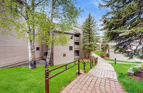 Elkhorn Village Condo | 43 m² Condo ∙ 1 bedroom ∙ 3 guests