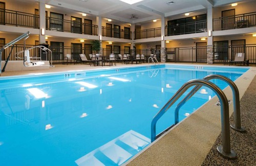 Grand Forks Hotel | 46 m² Hotel ∙ 2 bedrooms ∙ 127 guests