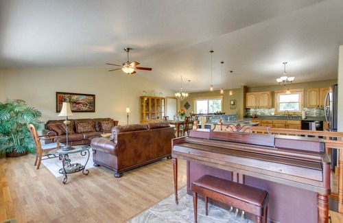 Montana City House | 464 m² House ∙ 3 bedrooms ∙ 6 guests