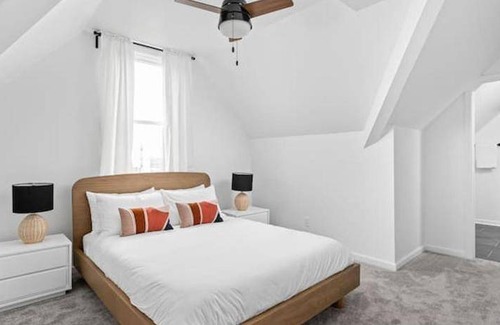 Holy Cross House | 498 m² House ∙ 6 bedrooms ∙ 16 guests