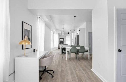 Holy Cross House | 498 m² House ∙ 6 bedrooms ∙ 16 guests