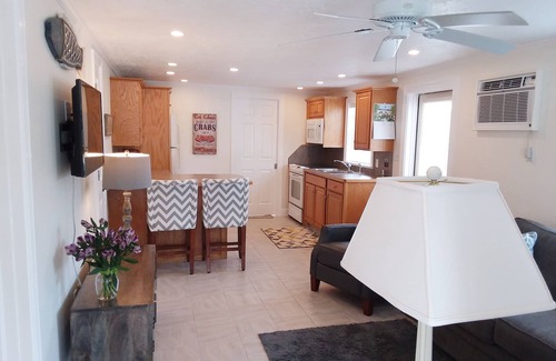 Naples Park House | 5 min to Beaches, Available March 2026 21 nt min. Beach Pass Incl!nnn