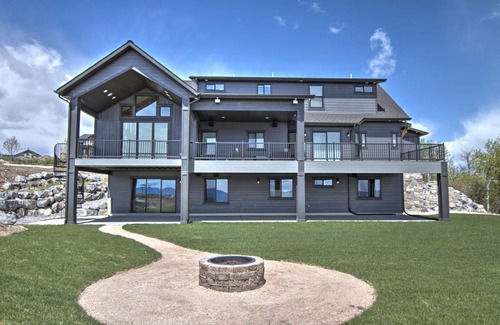 Fish Haven Cabin | 511 m² Cabin ∙ 7 bedrooms ∙ 32 guests